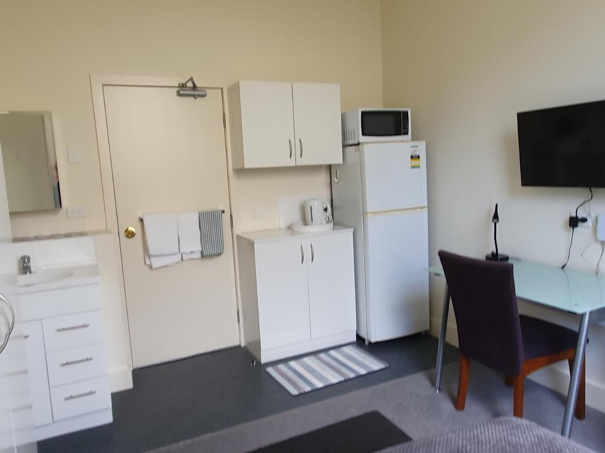 Travel Stay City Hostel Dunedin Exterior photo
